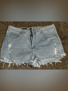 Wild Fable Light Denim Frayed Hem Women's Jean Shorts